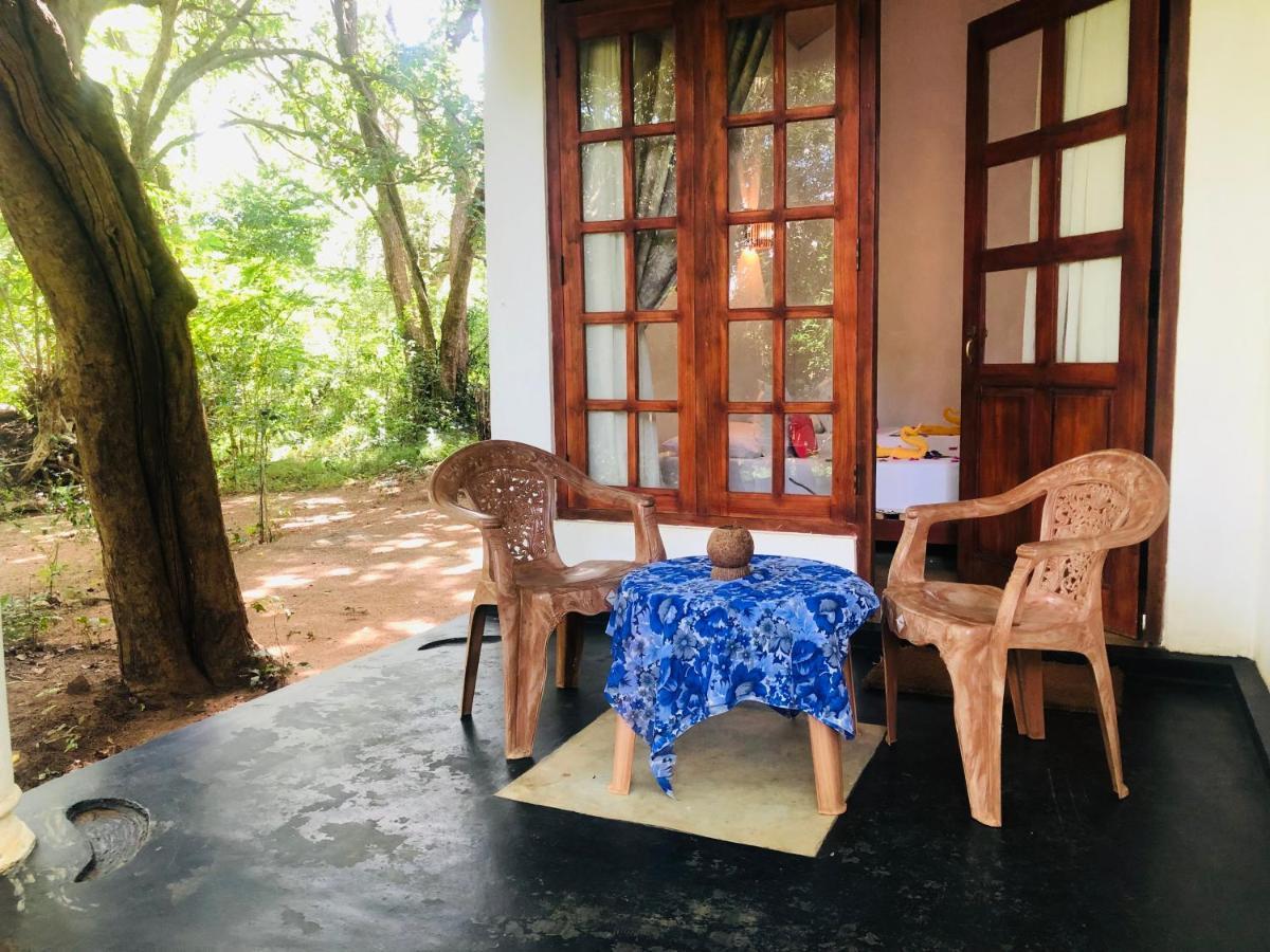 Bed and Breakfast Grand Freedom Sigiriya Esterno foto